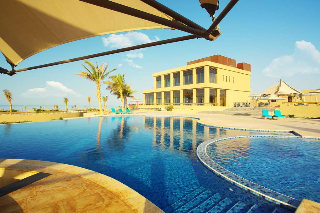 Golden Tulip Sharma Resort Зручності фото